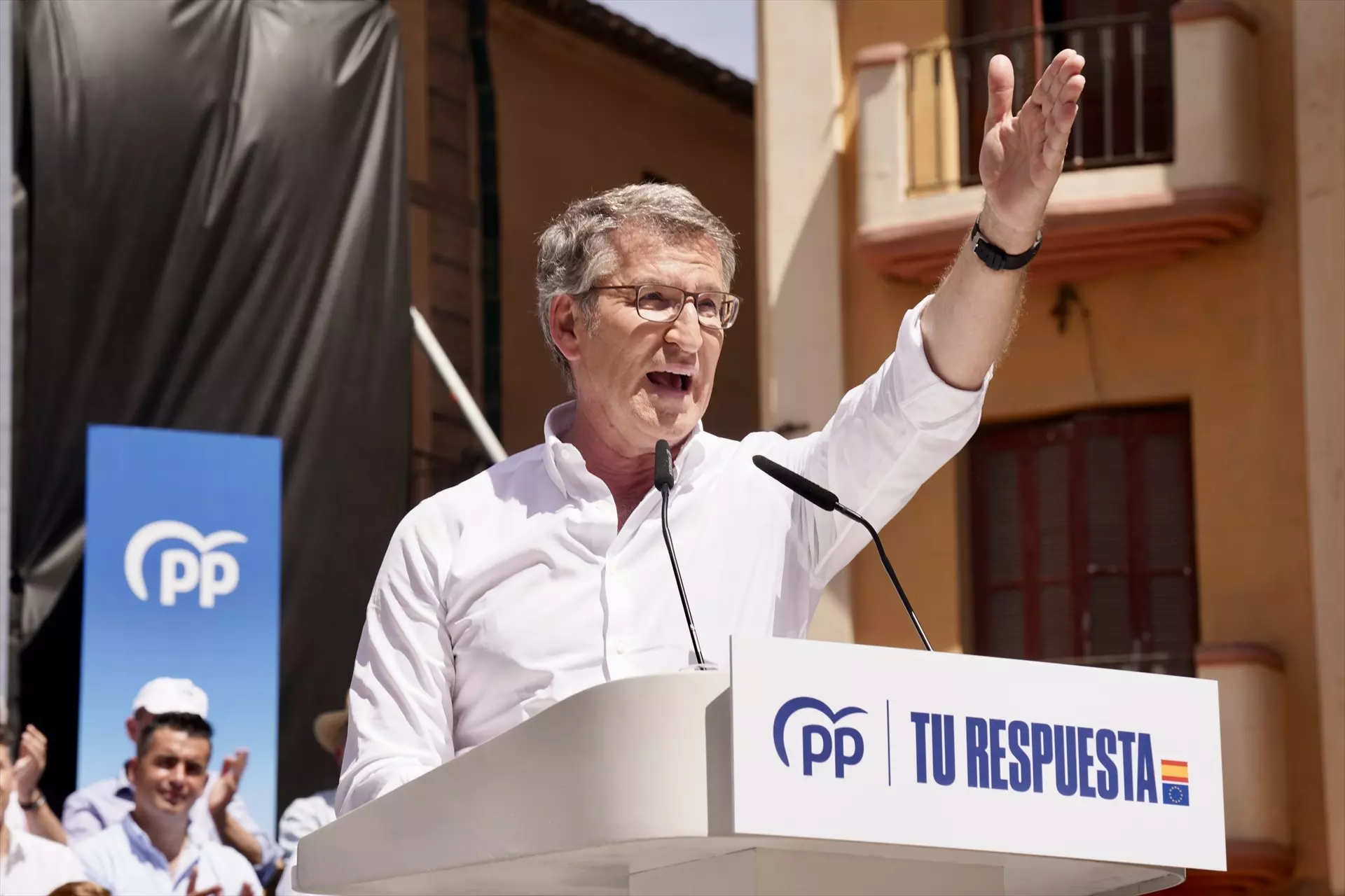 El presidente del Partido Popular, Alberto Núñez Feijóo, durante el acto del PP de cara a las elecciones europeas del 9 de junio, a 19 de mayo de 2024 en Málaga (Andalucía, España). — Álex Zea / Europa Press