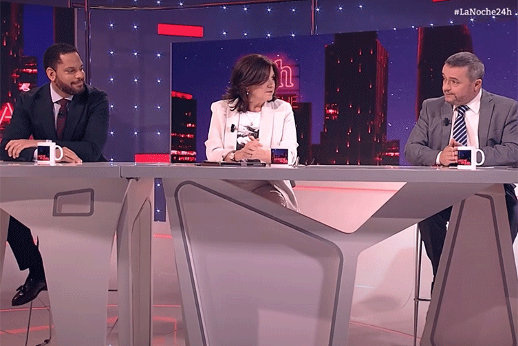 De izquierda a derecha; Ignacio Garriga, Lucía Méndez y Chema Crespo.