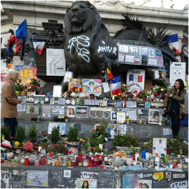 La Plaza de la República de París ha albergado los diferentes homenajes a las víctimas de los atentados de París y de Charlie Hebdo.