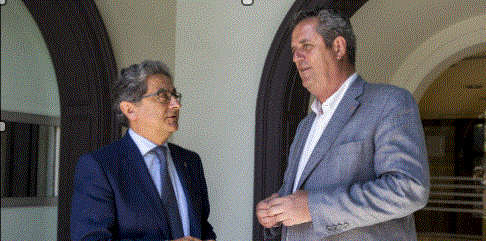 El Conseller d'Interior, Joaquim Forn, en una trobada amb el delegat del govern Enric Millo / Arxiu