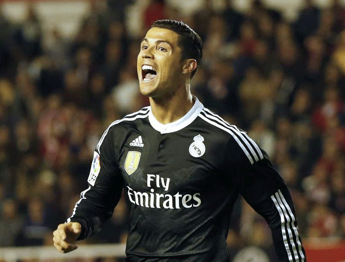 Cristiano Ronaldo celebra el primer gol del Real Madrid. / EFE