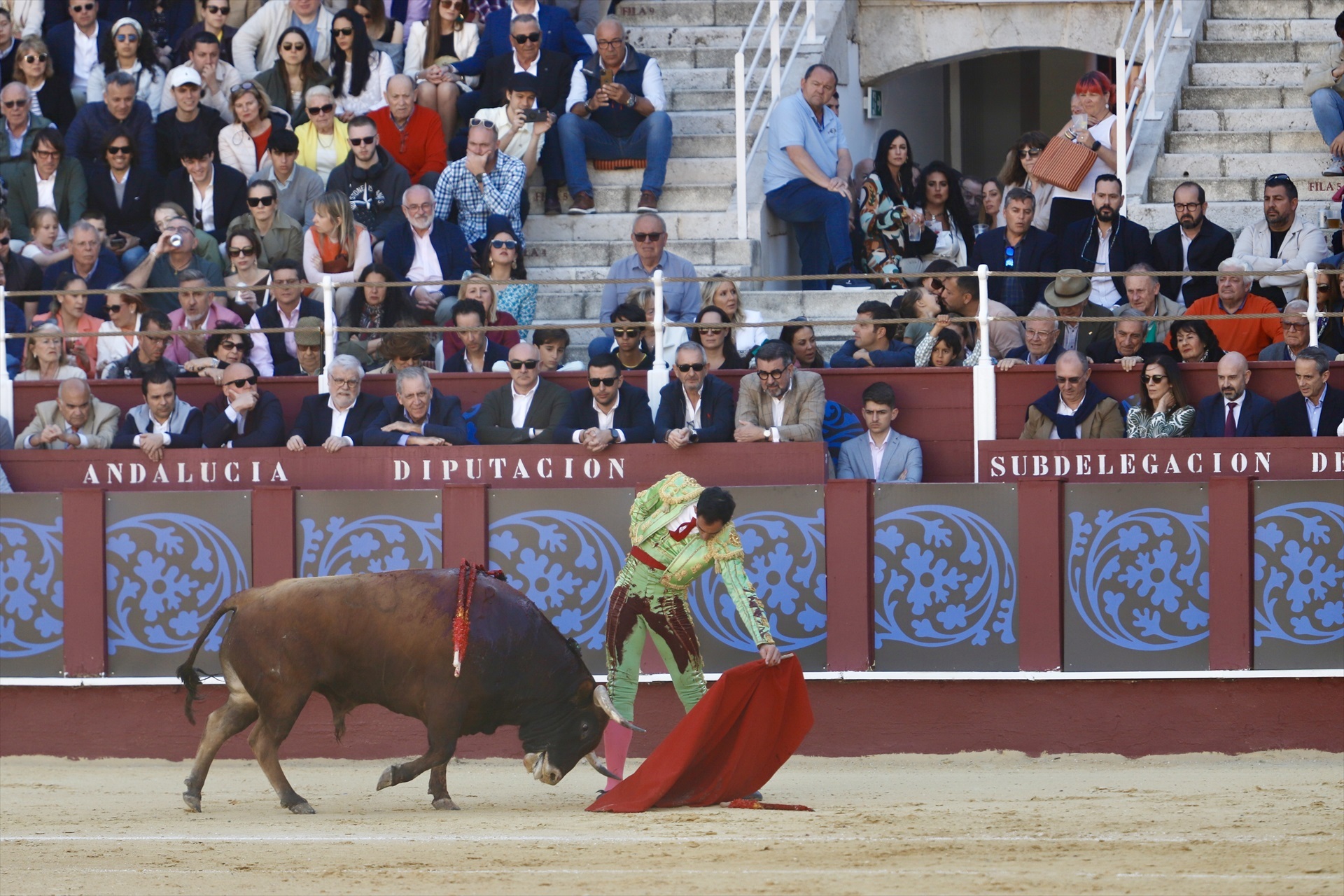 Miles de personas marchan en Sevilla contra la tauromaquia | Público