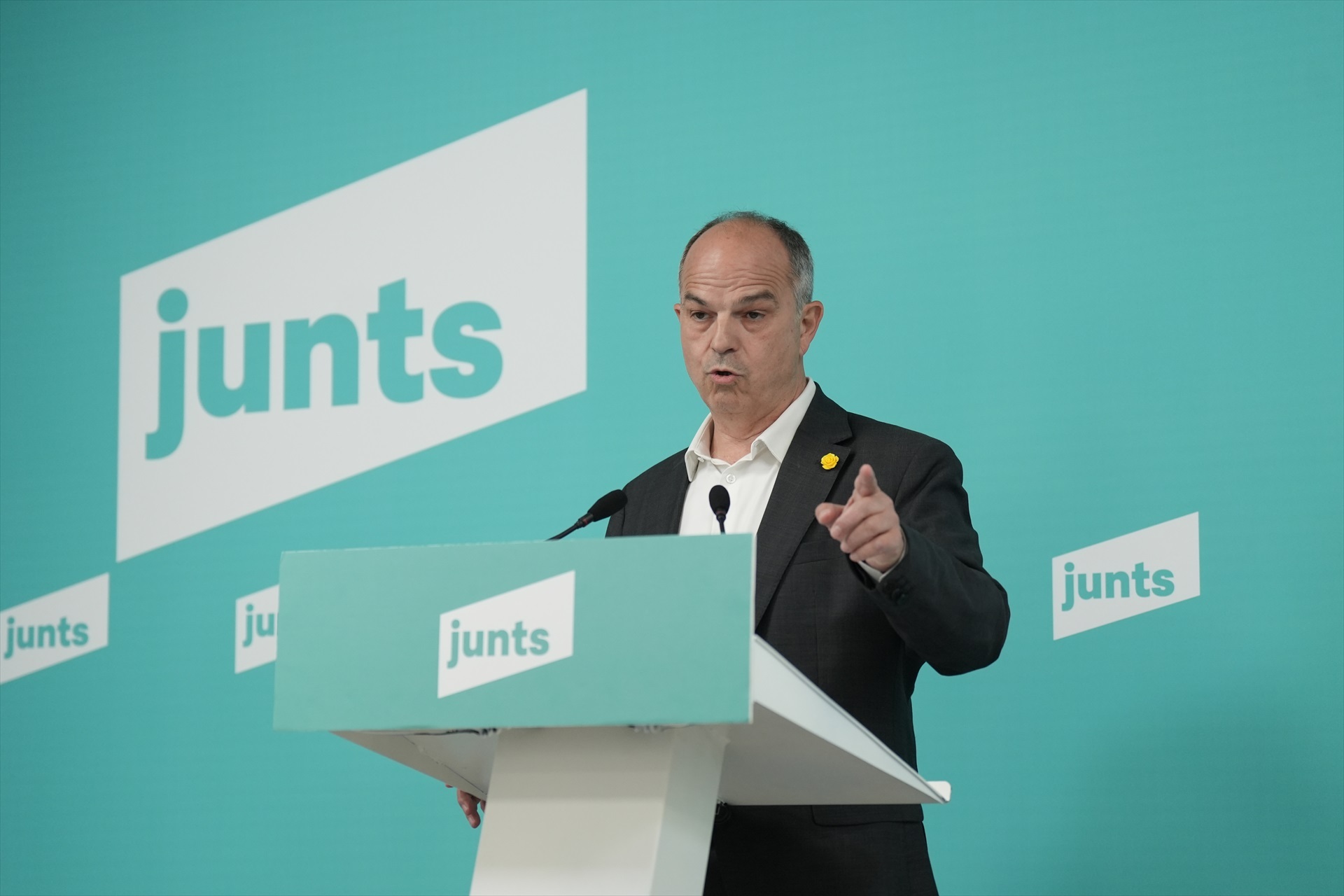 Junts emplaza al PP a reunirse con Puigdemont en Waterloo si quiere ...