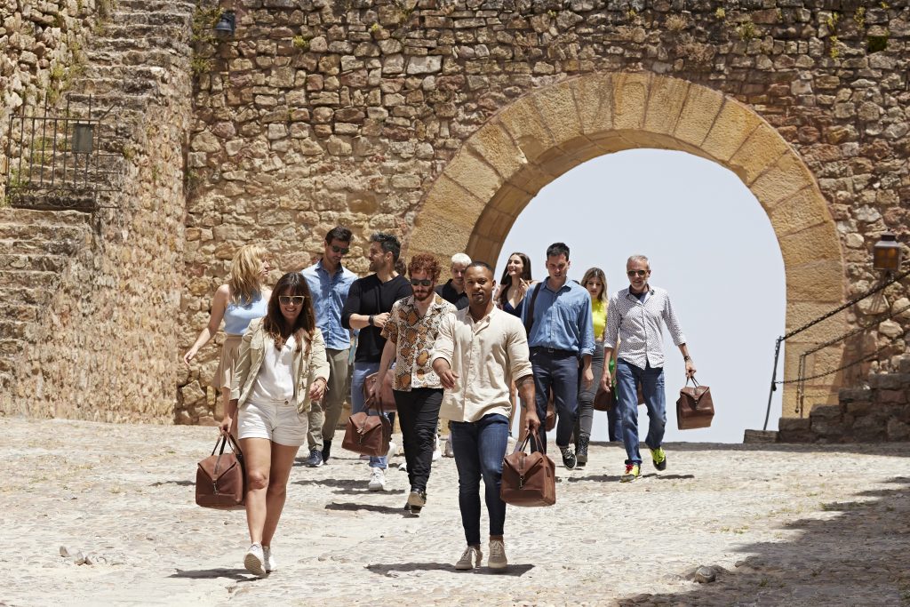 Llegada de los participantes al castillo de Sigüenza.