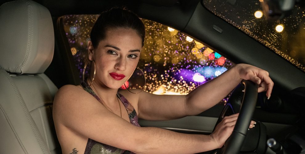 Asia Ortega, en el papel de Sole, protagonista de la serie 'Hasta el cielo'. Foto: Netflix.