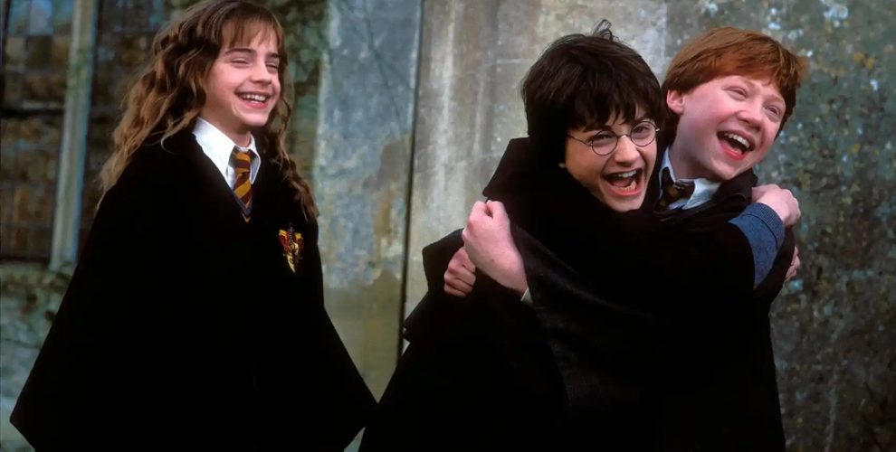 Hermione, Harry y Ron, los tres protagonistas, en un fotograma de la saga.