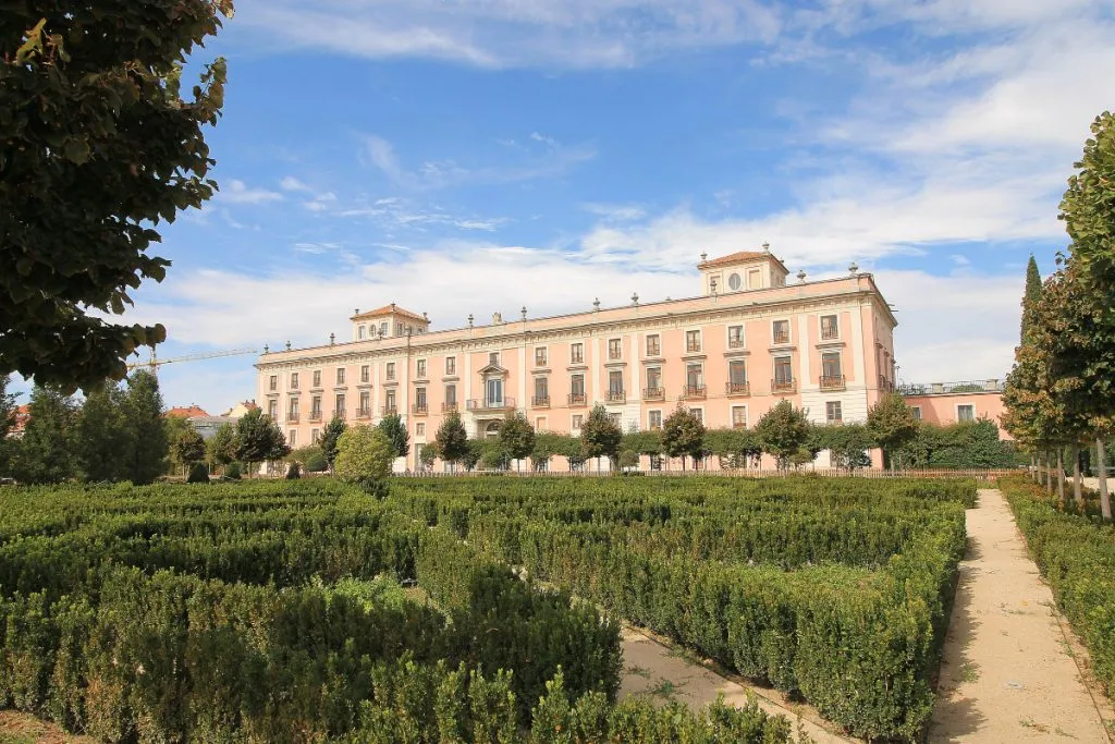 Palacio Infante Don Luis de Borbón - Fuente: Wikipedia